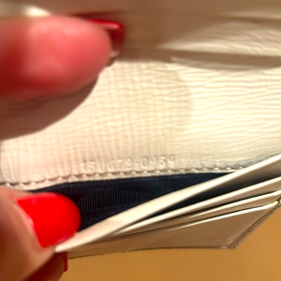GUCCI WEB ACCENT WHITE CANVAS SHERRY COMPACT WALLET w/GUCCI BOX & Dust bag - Picture 7 of 10